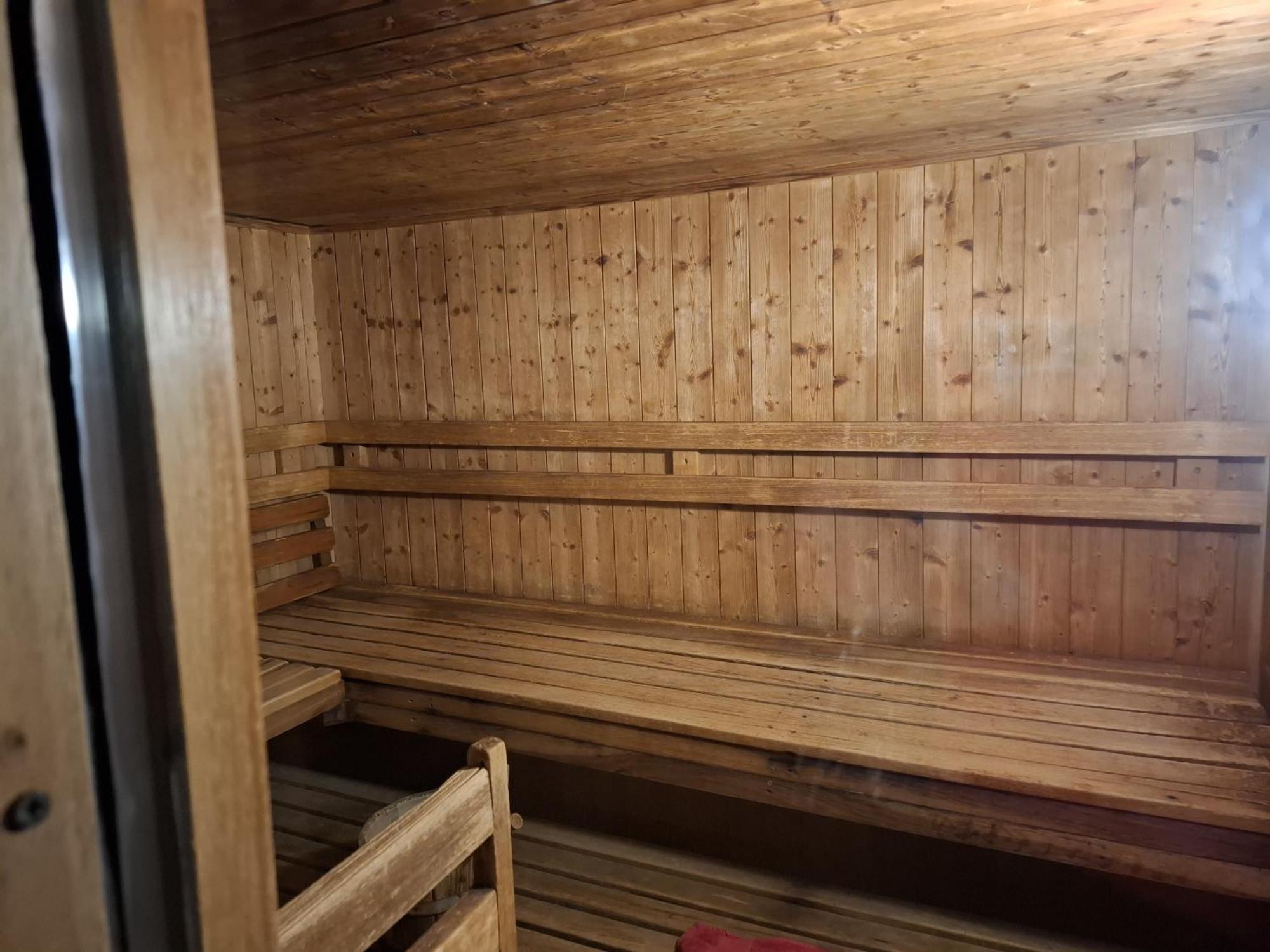 Le Nid D'aigle Centre Avec Forfait Piscine Sauna Jacuzzi En Option * Leysin