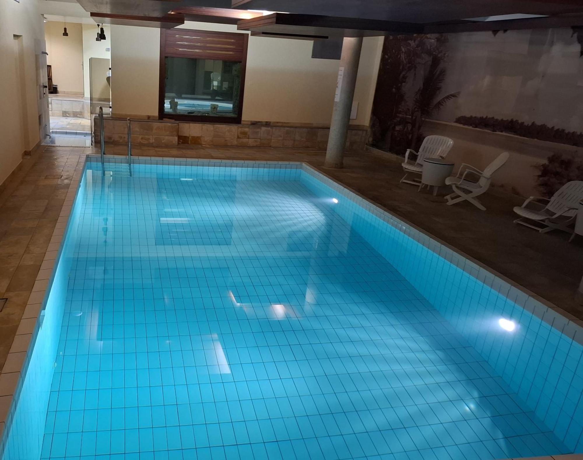 Le Nid D'aigle Centre Avec Forfait Piscine Sauna Jacuzzi En Option * Leysin