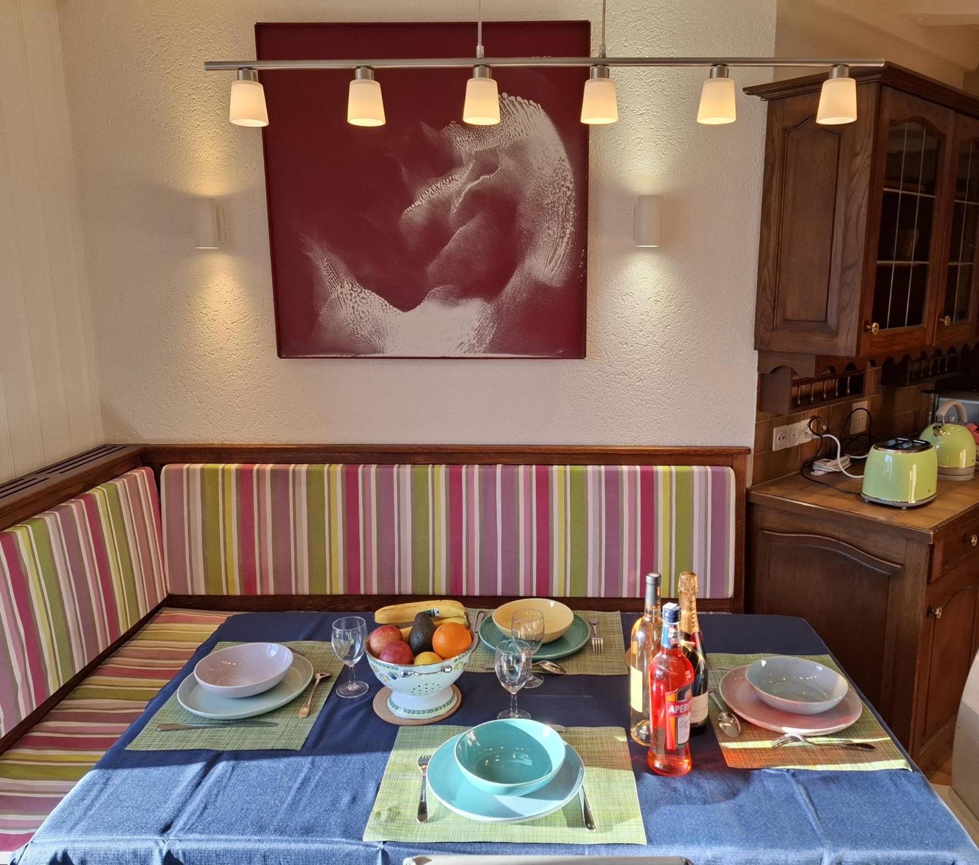 Appartement Le Nid D'aigle Centre Avec Forfait Piscine Sauna Jacuzzi En Option