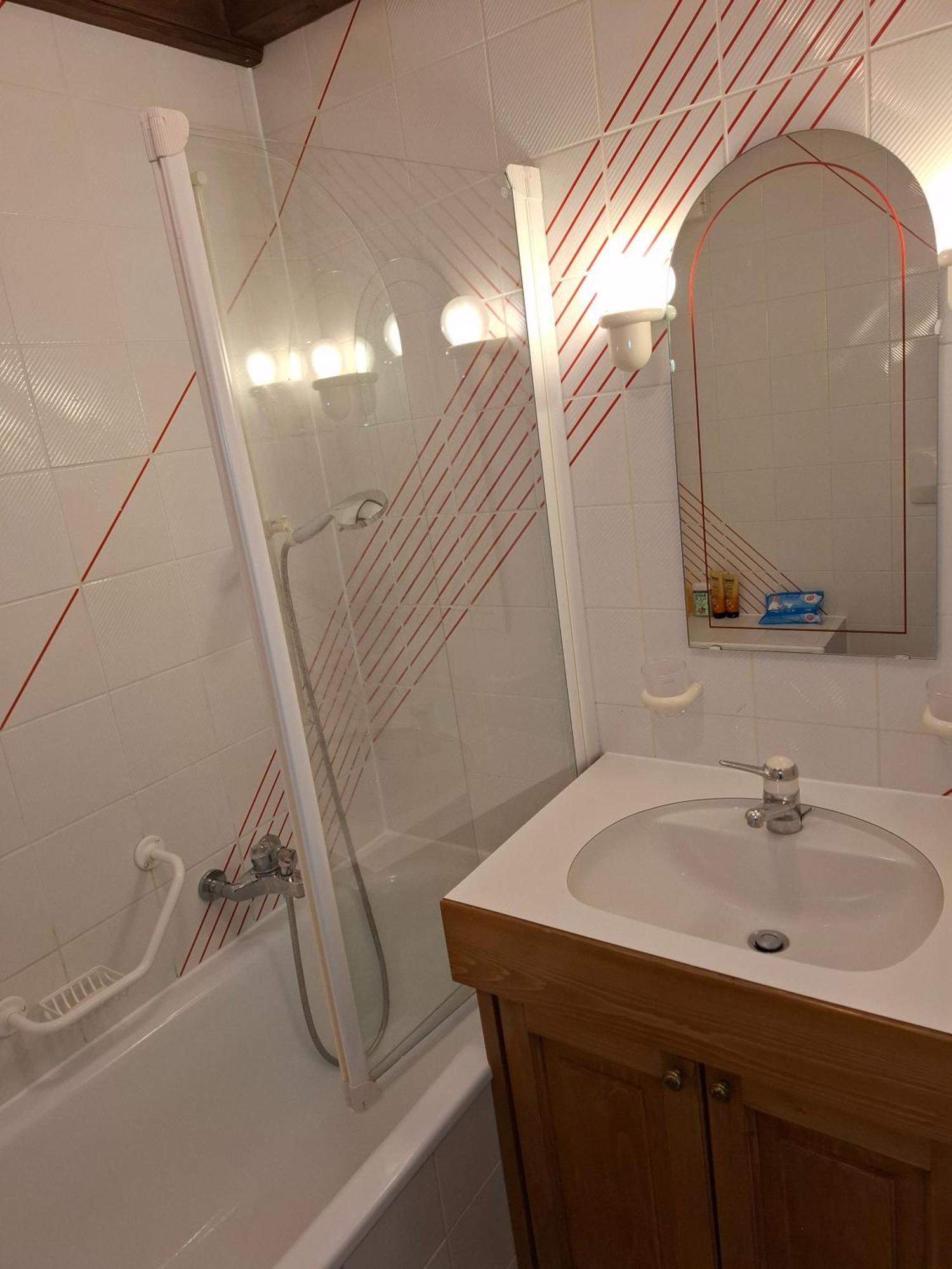 Le Nid D'aigle Centre Avec Forfait Piscine Sauna Jacuzzi En Option *