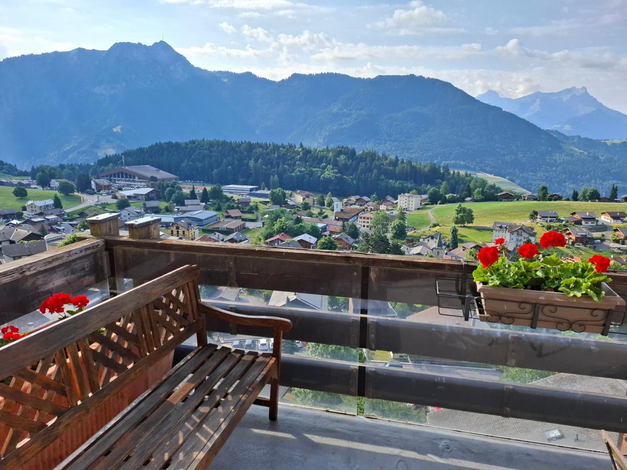 Appartement Le Nid D'aigle Centre Avec Forfait Piscine Sauna Jacuzzi En Option Leysin